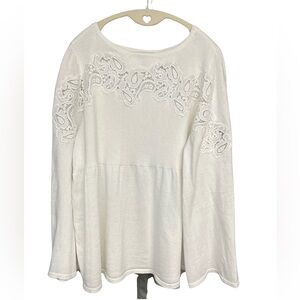 Lightweight cream white sweater with opaque embroidery.